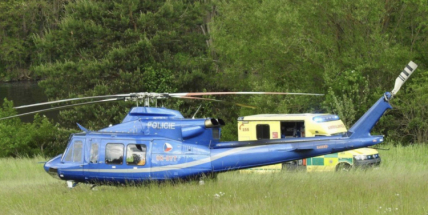 Na Vysokou Pec letěl vrtulník pro zraněnou cyklistku. Před jízdou trošku popila