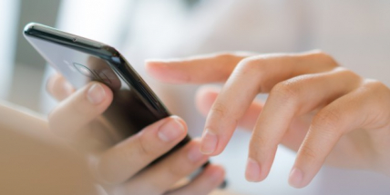 Aplikace pro uložení covidových certifikátů v mobilu bude spuštěna do konce června