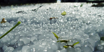 Velmi silné bouřky udeří znovu, kroupy mohou mít i větší rozměry