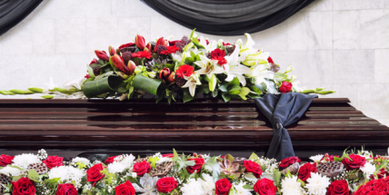 Covid byl loni druhou nejčastější základní příčinou smrti v ČR