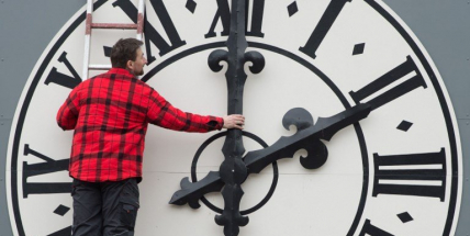 Střídání času jen tak neskončí. Počítá se s ním ještě minimálně pět let