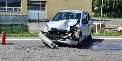 U Lešetic uzavřela nehoda jeden jízdní pruh, střet si vyžádal zranění