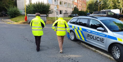 Ve sklepě bytového domu v Příbrami byl nalezen mrtvý muž, pravděpodobně spáchal sebevraždu