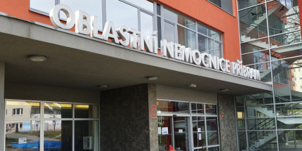 V příbramské nemocnici hospitalizovali pacienta s těžkým průběhem covidu, měl dokončené očkování