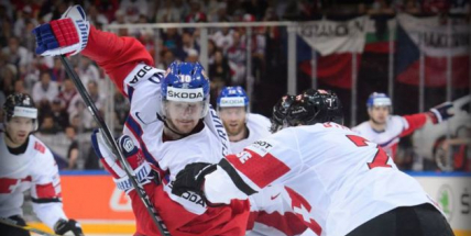 Češi porazili Švýcarsko po nájezdech i bez Jágra, čeká je Finsko