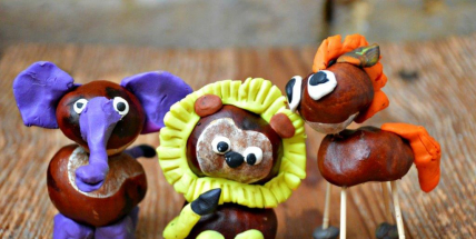 Děti se doma nudí? Podívejte se, jak je lze snadno zabavit. Stačí pár kaštanů