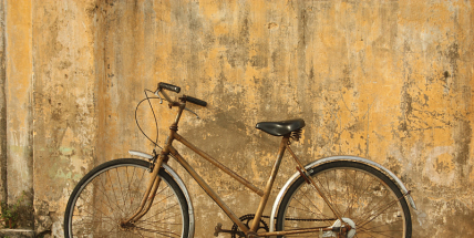 Opilý cyklista neukočíroval kolo na rovném úseku