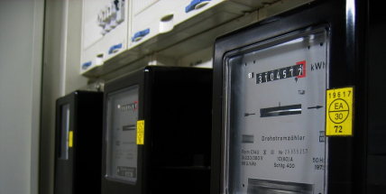 Vláda promine za listopad a prosinec DPH za elektřinu a plyn