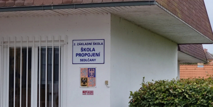 Učitelka psychicky týrala mého syna, následky má dodnes, popisuje matka neuvěřitelné zkušenosti ze sedlčanské základky