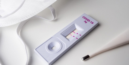 V e-shopech i některých řetězcích znovu vzrostl zájem o antigenní testy