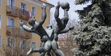 Procento na sochy: Jak se „budovalo“ veřejné umění za socialismu