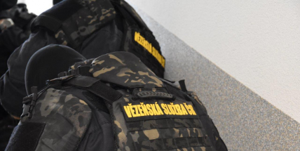 V příbramské věznici začalo hromadné očkování posilující vakcínou proti covidu