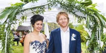 Miliardář Janeček se ženil ve vrtulníku nad Příbramí