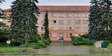 Kvůli covidu bylo na příbramských základkách uzavřeno devět tříd