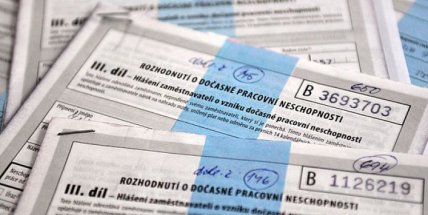 Ministerstvu práce v rozpočtu chybí peníze na vyplácení nemocenských dávek