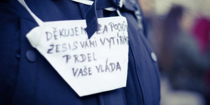 Hnutí Otevřeme Česko - Chcípl PES uspořádá v neděli další demonstraci