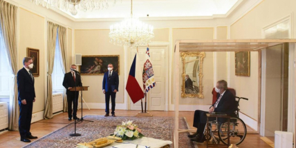 Prezident Zeman jmenoval novým premiérem Fialu