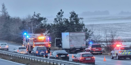 Na dálnici D4 likvidovali hasiči požár nákladního vozidla
