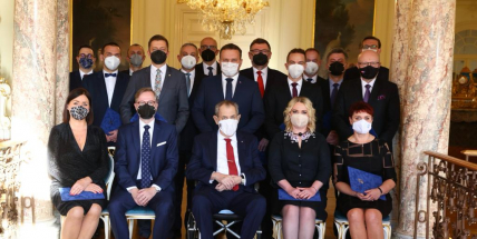 Prezident Zeman v Lánech jmenoval vládu premiéra Fialy