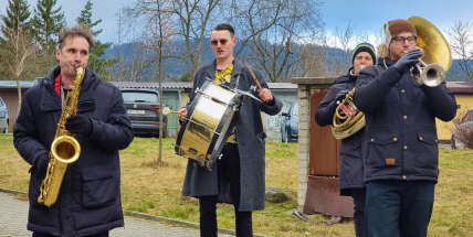 Zlatou neděli v Příbrami rozveselila živá hudba