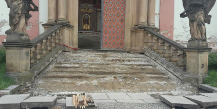 Rekonstrukce Svaté Hory pokračuje, už zmizely schody