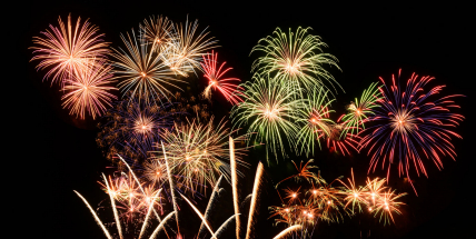 Podle prodejců mají lidé o pyrotechniku zájem, nejvíce kupují kompaktní ohňostroje