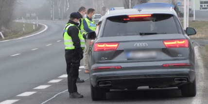 Zelenou kartu může řidič předložit i na displeji mobilu