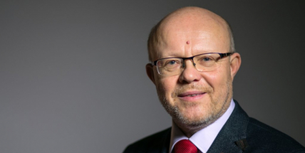 Válkův plán: Zaměstnanci z vybraných oblastí, kterým vyjde pozitivní test, budou moci dál pracovat