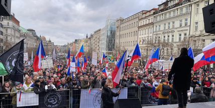 Na 3500 lidí prošlo Prahou při demonstraci proti povinné vakcinaci