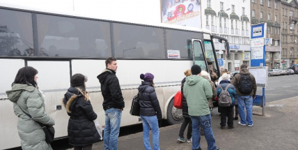 Výpadek řidičů může omezit středočeskou dopravu, prioritní jsou spoje pro školáky a ve špičkách