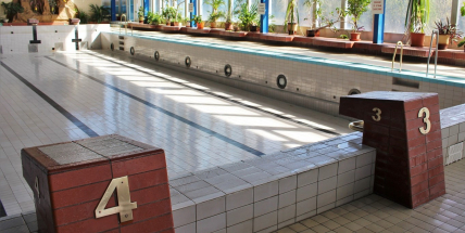 Aquapark Příbram netrpělivě vyhlíží rekonstrukci. Technický stav budovy přestává být únosný