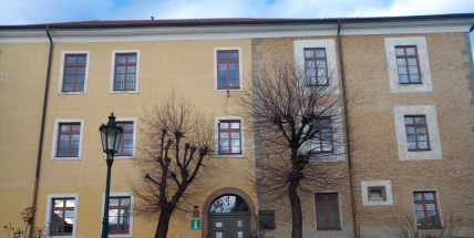 Příbramská galerie letos představí malby sester Válových nebo Lubomíra Typlta