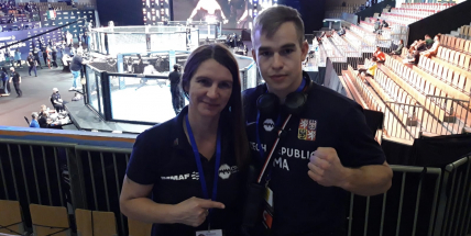 Příbramský Mašek skóroval na šampionátu v MMA. V prvním kole zdolal protivníka KO
