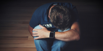 Kvůli covidovým opatřením přišel o práci. Začal se živit svým tělem