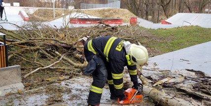 Meteorologové: Odpoledne začne na Příbramsku foukat silný vítr, výstraha platí až do středy