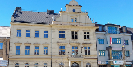 Příbram vymění okna v Knihovně Jana Drdy