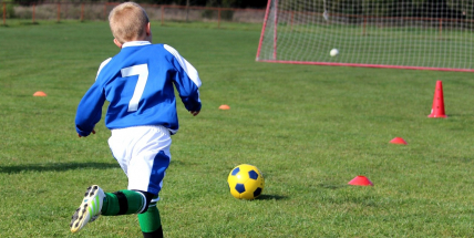 Radní pro sport: Při tréninku dětí dochází k chybám, které mohou vést ke zdravotním problémům