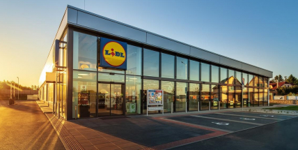 Policie prověřuje možné vloupání do prodejny Lidl v Sedlčanech