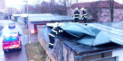 Kvůli větru měli hasiči na Příbramsku 132 výjezdů