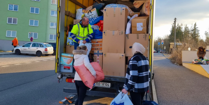 Z Příbrami byla odvezena první materiální pomoc pro Ukrajinu