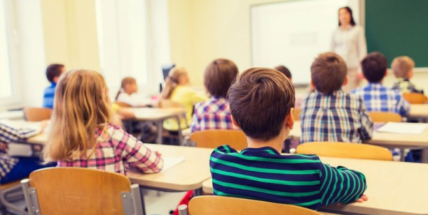 V ČR začaly fungovat první ukrajinské třídy pro děti uprchlíků