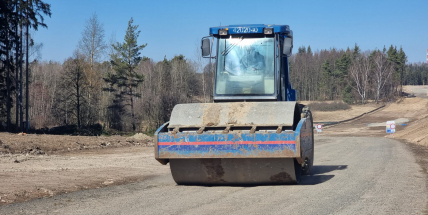 Stavbaři začínají naplno s dostavbou dálnice D4, omezení bude u Milína