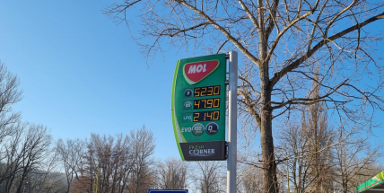 Cena benzinu v pátek poprvé od napadení Ukrajiny nestoupla