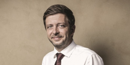 Ubytování Ukrajinců v rodinách pokládá Rakušan za nejlepší řešení kvůli jejich adaptaci i začlenění na trh práce