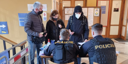 Asistenční centra mimo Prahu v pondělí zaregistrovala 1215 uprchlíků