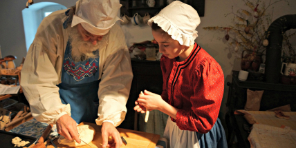 Pečení jidášů, tkaní pentlí a zdobení vajíček. V Hornickém muzeu zažijete pravé havířské Velikonoce