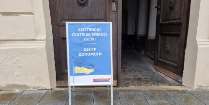Asistenční centrum v budově bývalých Rudných dolů odbavilo v pátek 100 uprchlíků