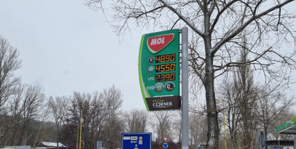 Na Příbramsku natankují řidiči litr benzinu v průměru za 44,75 Kč, naftu pak za 47,62 Kč