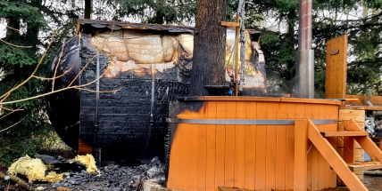 V obci Hutě pod Třemšínem likvidovali hasiči požár sauny u rodinného domu