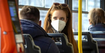 Od čtvrtka nebudou povinné respirátory ve veřejné dopravě